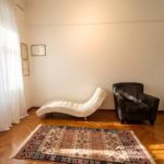 Ambiente di ascolto riservato nello studio del Dott. Cristiano Pedersini