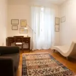 Luce naturale ed elemento d'arredo nello studio a Trieste - Dott. Cristiano Pedersini