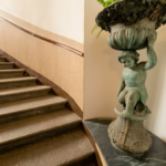 Dettagli dell'edificio d'epoca in centro a Trieste - studio di psicologia Dott. Cristiano Pedersini